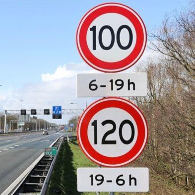 Onderborden bij Nederlandse verkeersborden